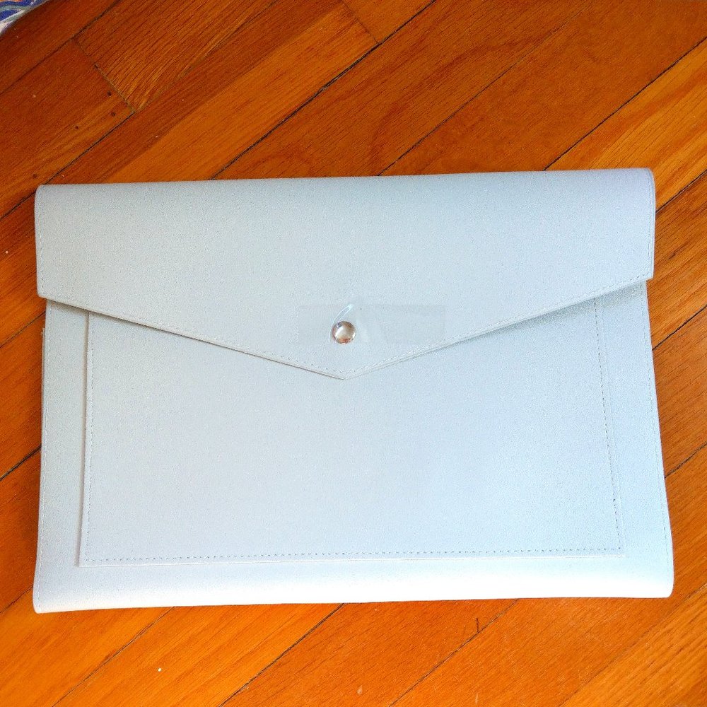 NEW Glass Ladder Megan Portfolio Clutch 13" Laptop